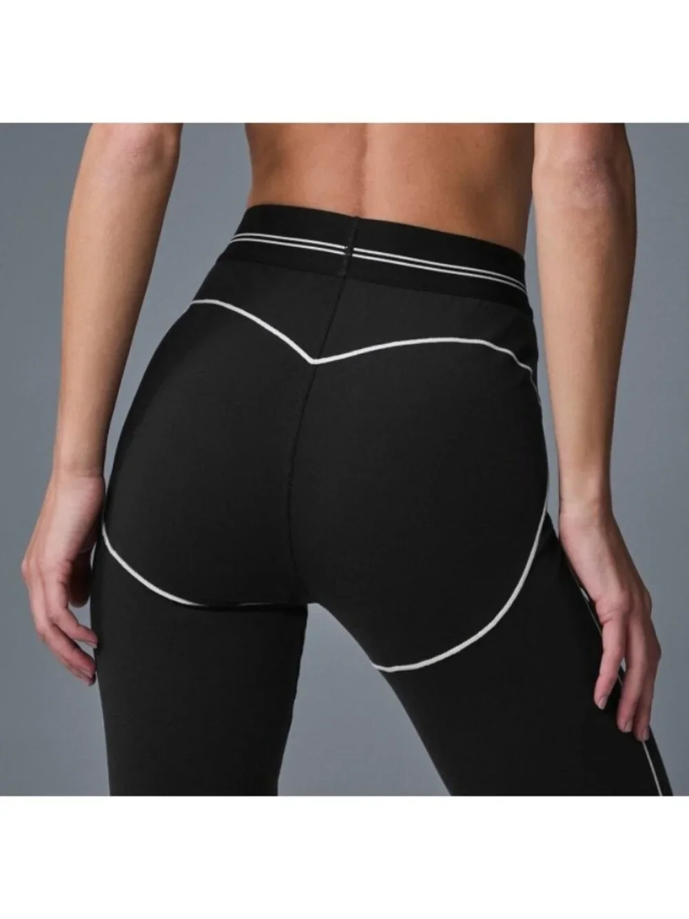 Alo Airbrush High-Waist Heart Throb Leggings Black White Hi-Rise Waisted Tights